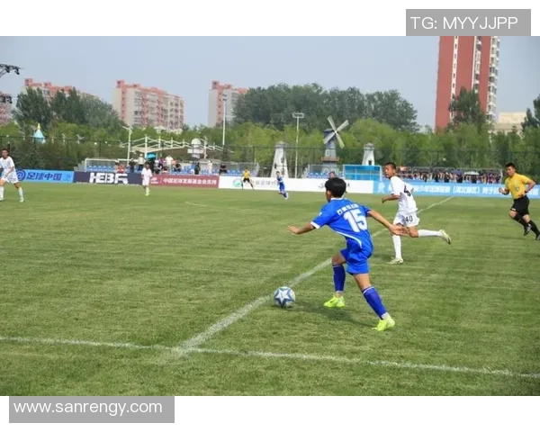 足球应届会助力年轻球员成长与发展开启职业生涯新篇章